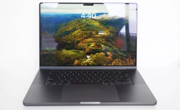 Macbook Pro 16 laptop za uređivanje videa